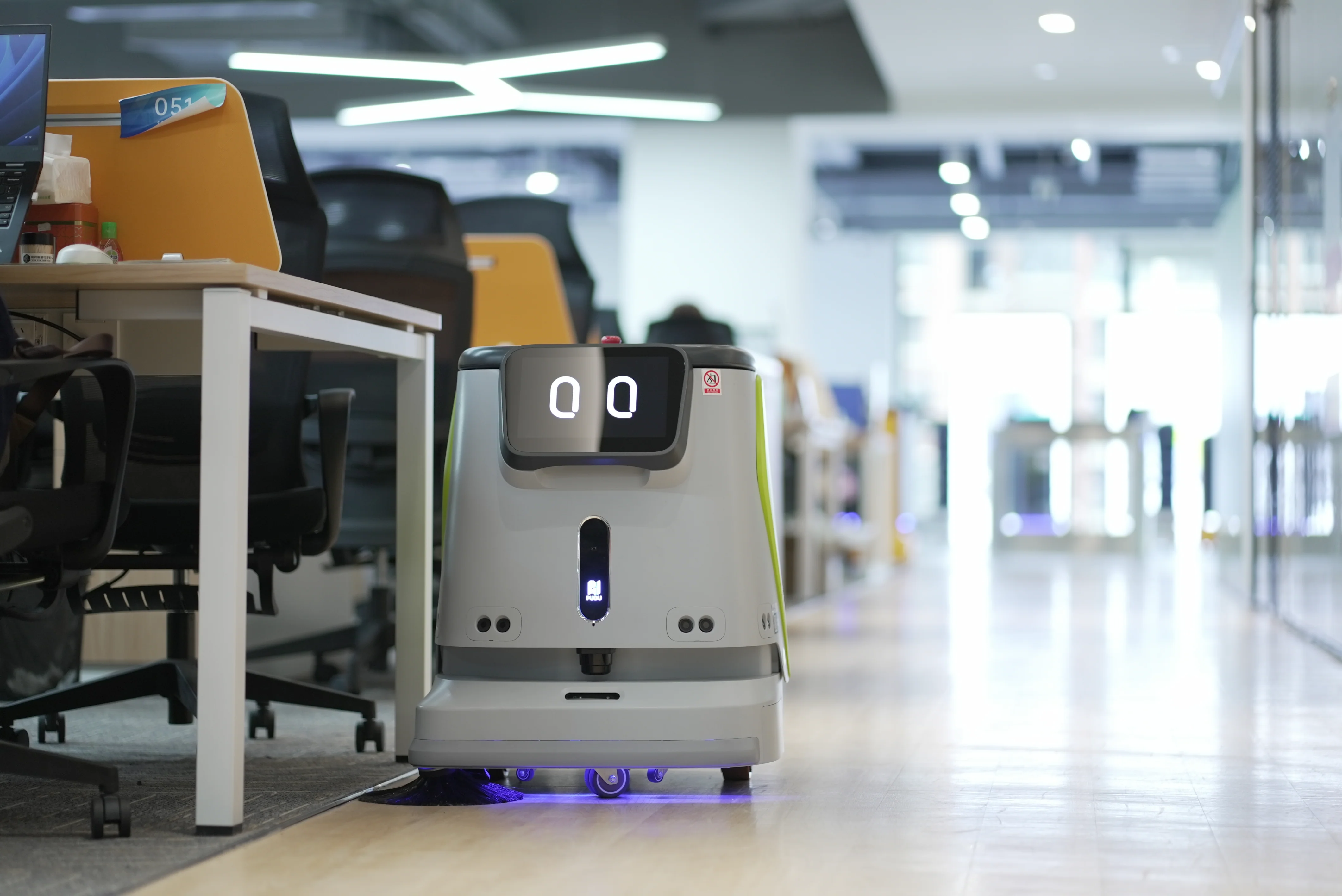 PUDU CC1 Commercial Cleaning Robot - Image 8