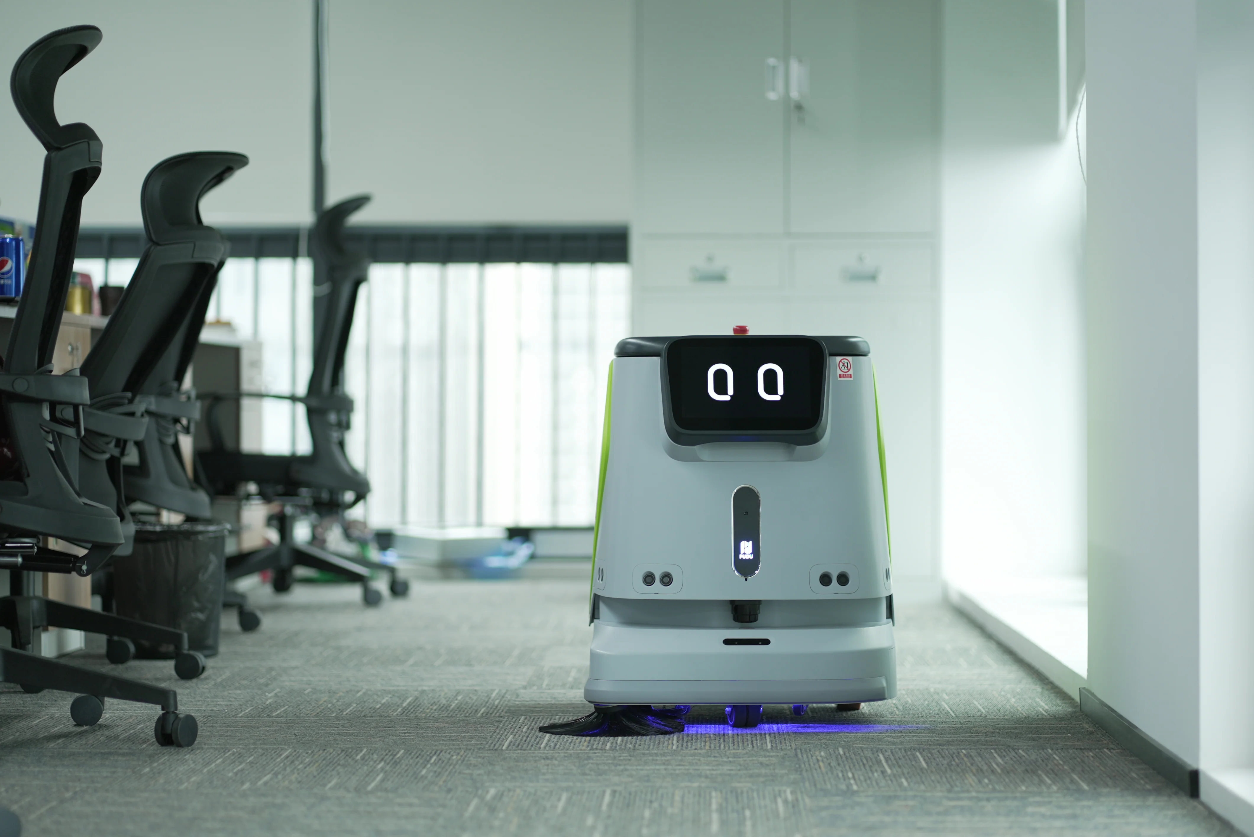 PUDU CC1 Commercial Cleaning Robot - Image 9
